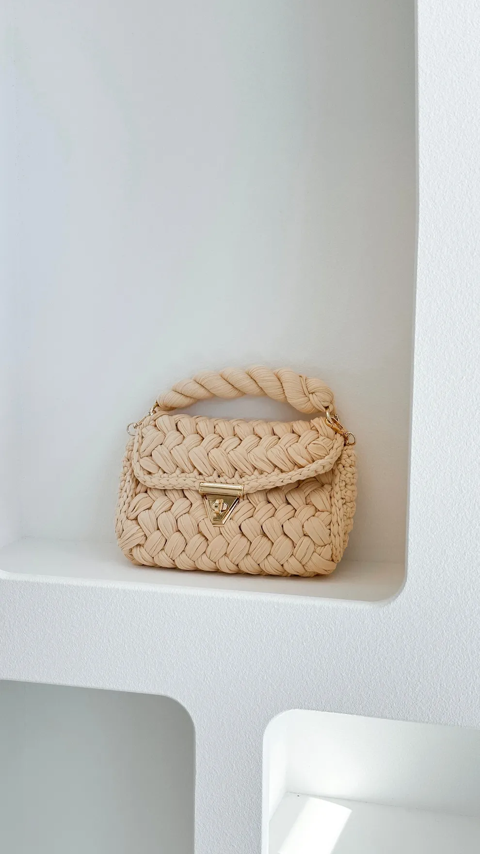 Annabel Chunky Plaited Handbag - Cream