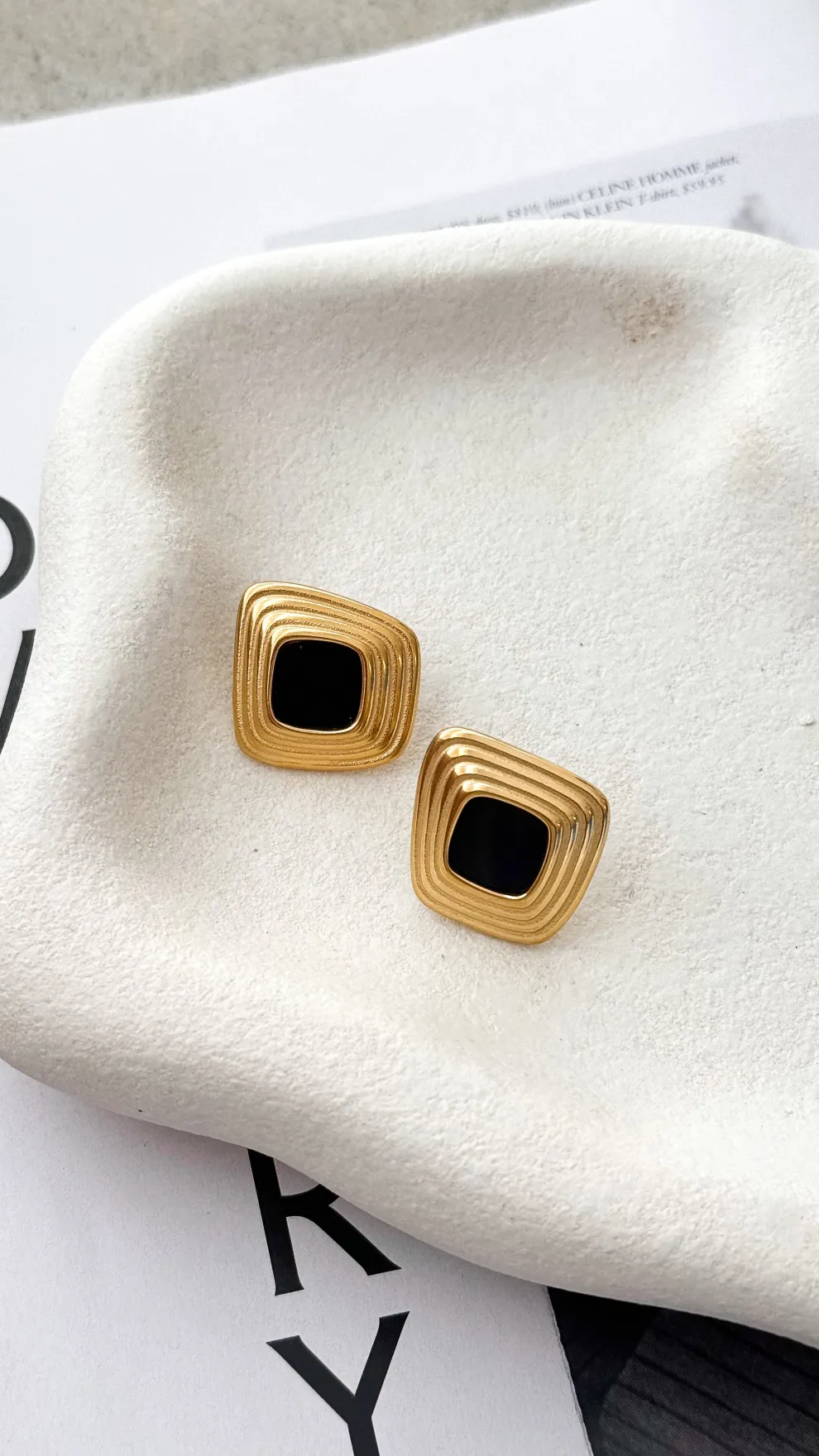 Bronnie Earrings - Gold / Black
