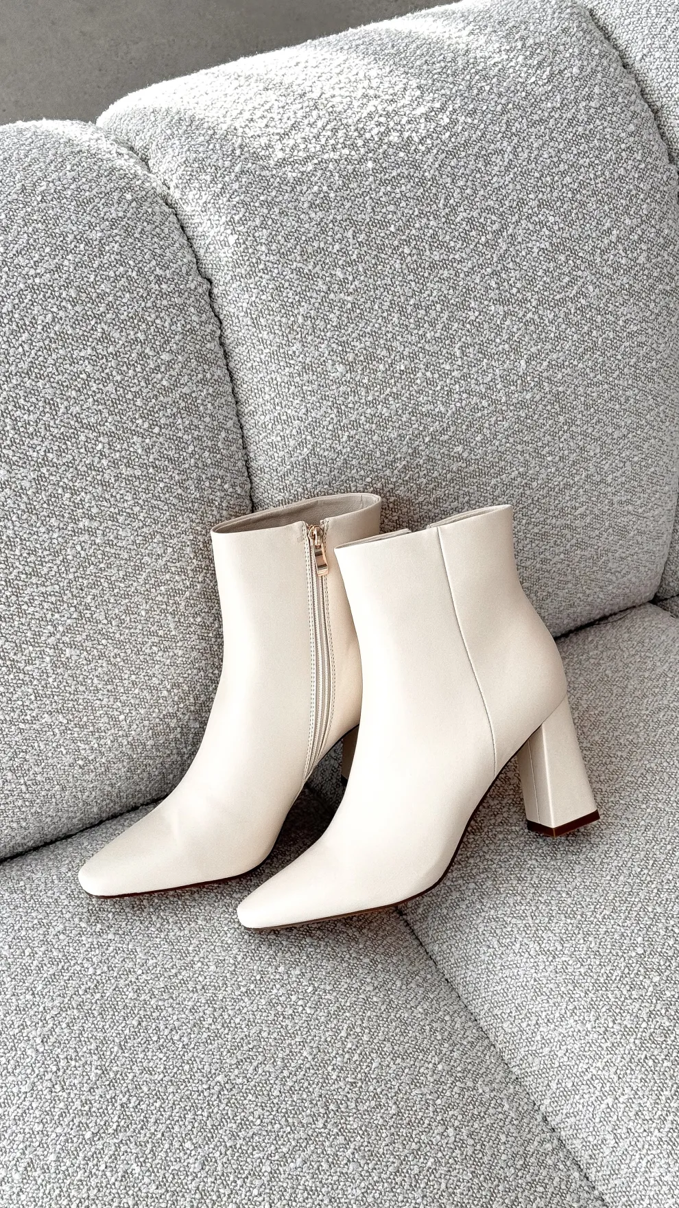 Indeera Boots - Bone