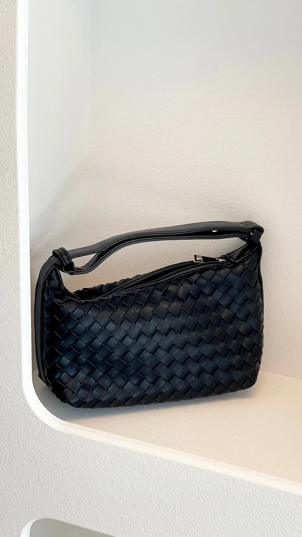Isabelle Handle Bag - Black