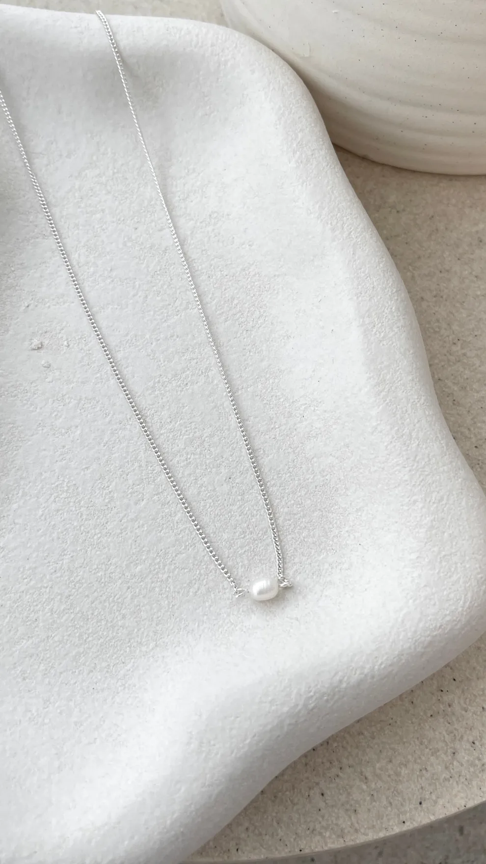 Kimmy Necklace - Silver/Pearl