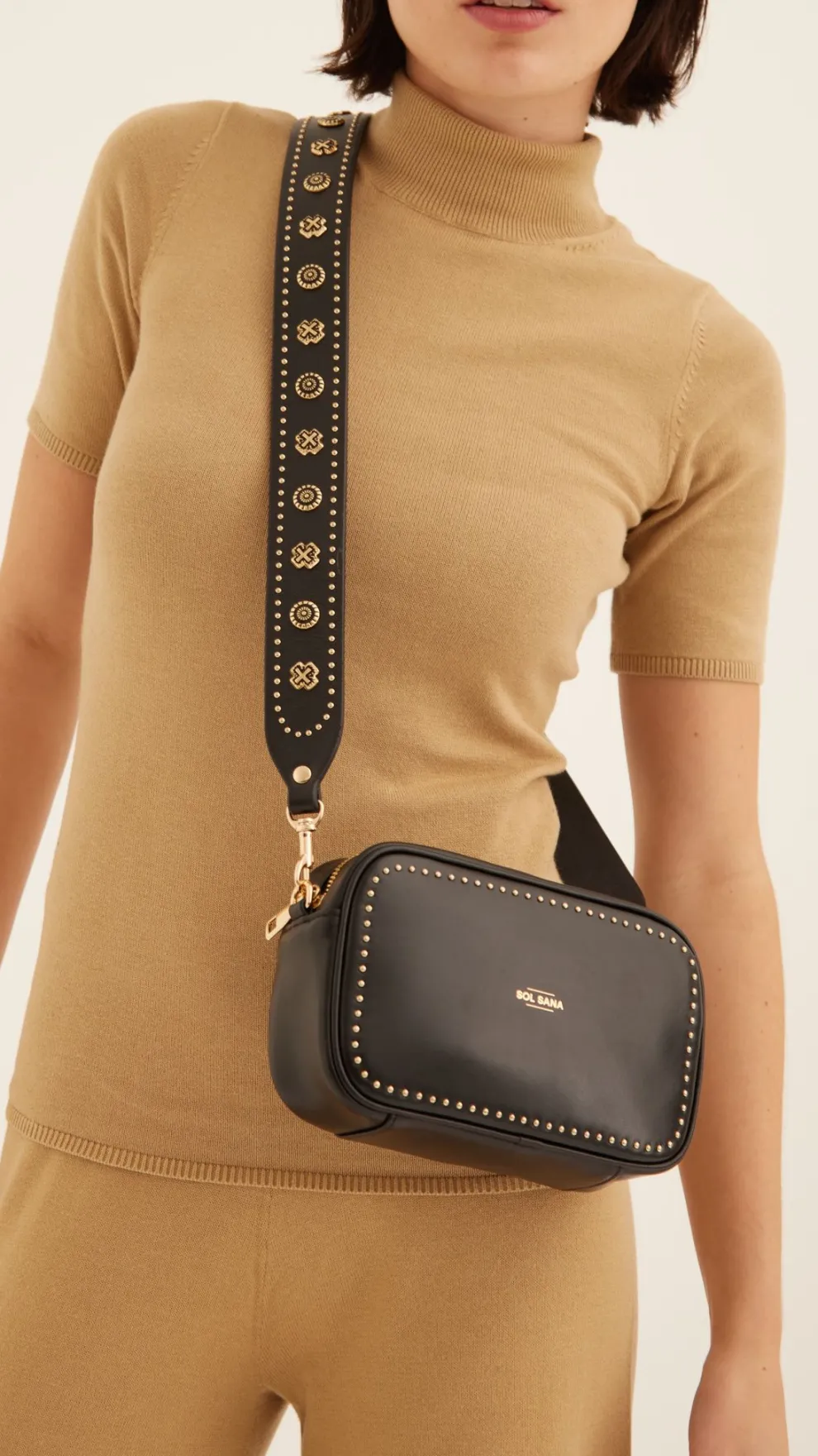 Sol Sana Camera Bag - Black/Gold