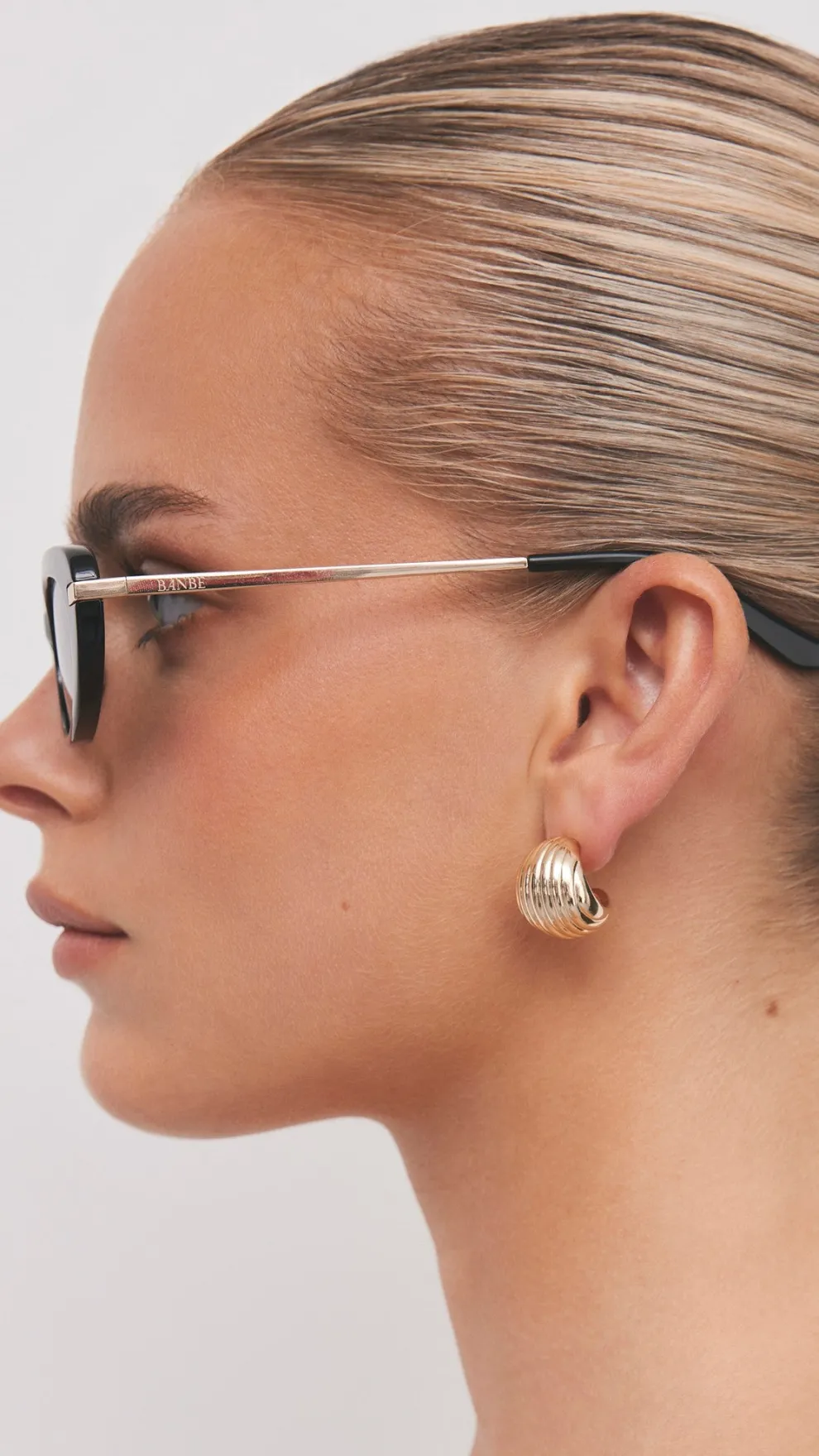 The Rae Sunglasses - Black / Black