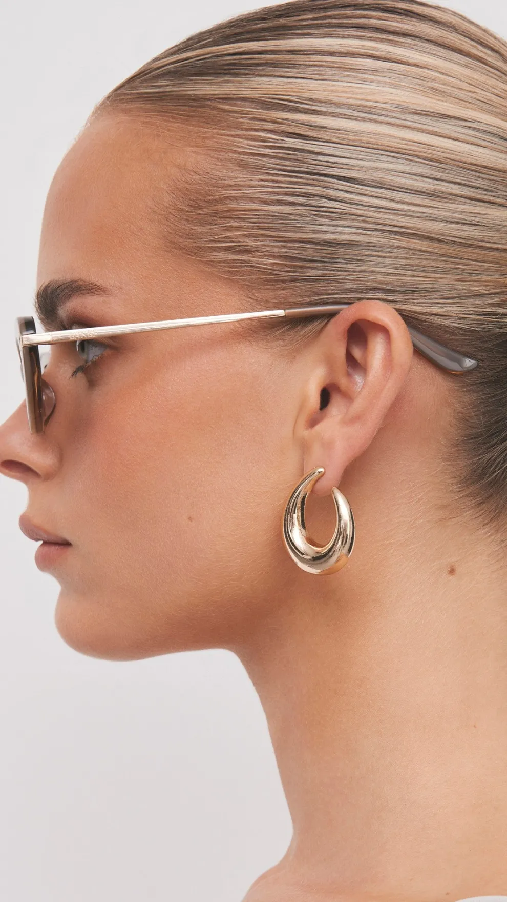 The Rae Sunglasses - Taupe / Brown