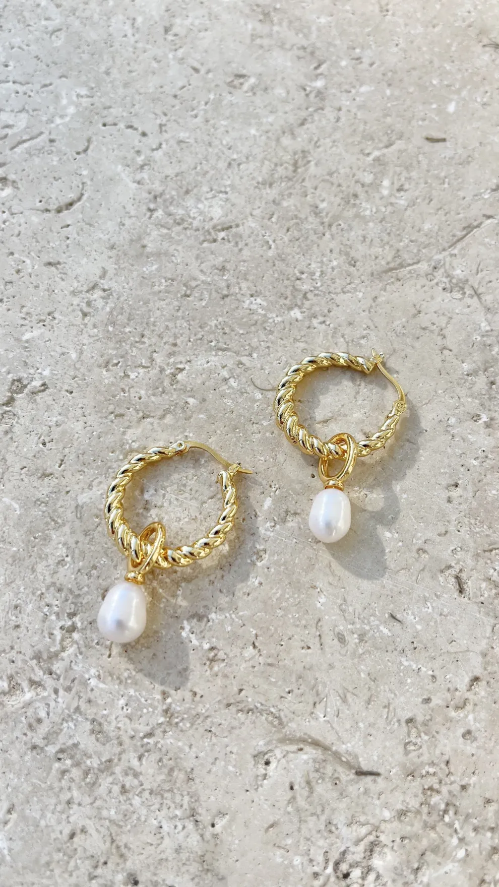 Twist Pearl Drop Earrings - Gold/Pearl